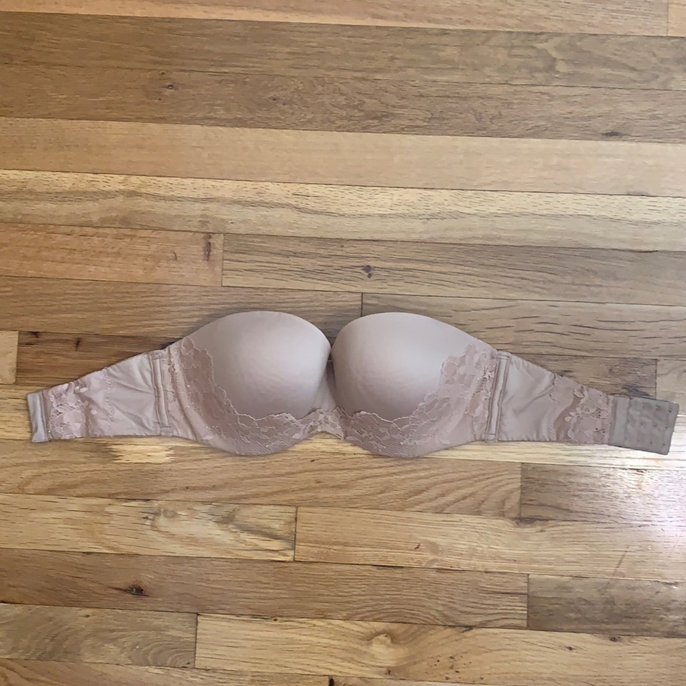 Victoria’s Secret Strapless Bra